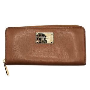 Michael Kors Brown Jet Set Travel Continental Leather Wallet with Gold Hardware